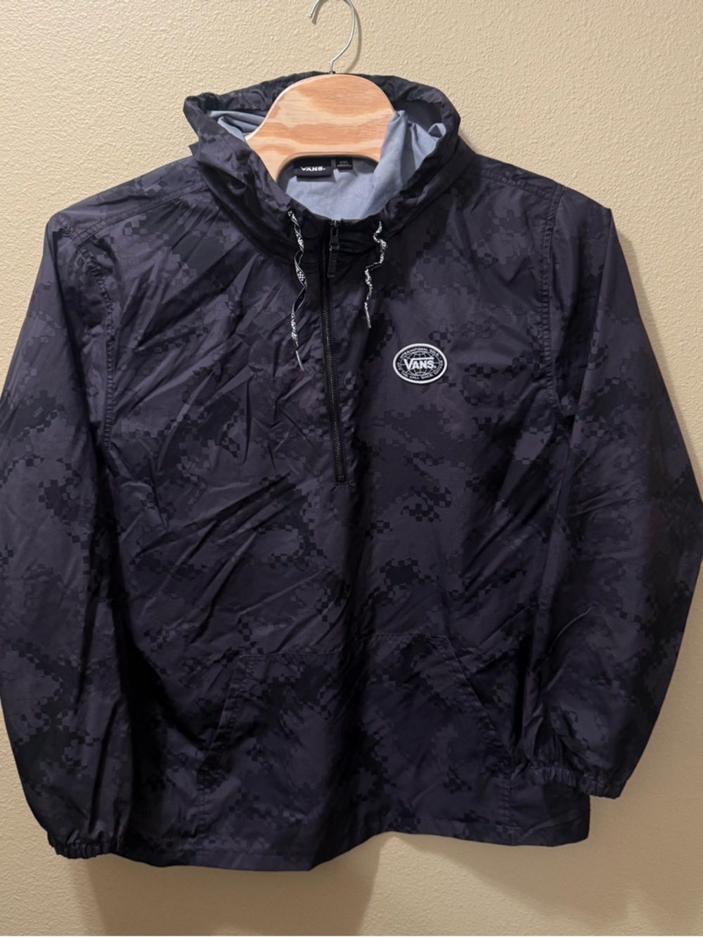 Men’s XXL VANS Off The Wall Black Gray Pixel Camo Lightweight Hooded Rain Jacket